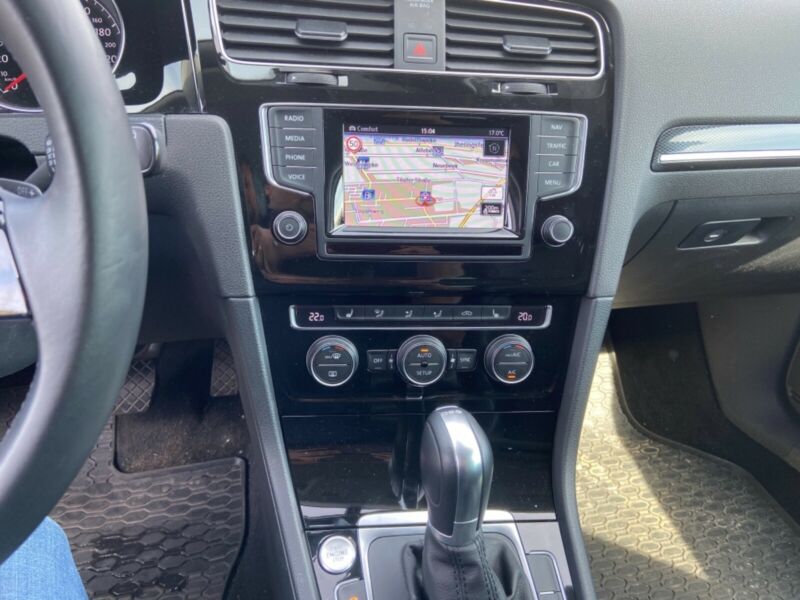XENON LED PIELE NAVI CAMERA DISTRONIC KEYLESS FRONT-ASSIST