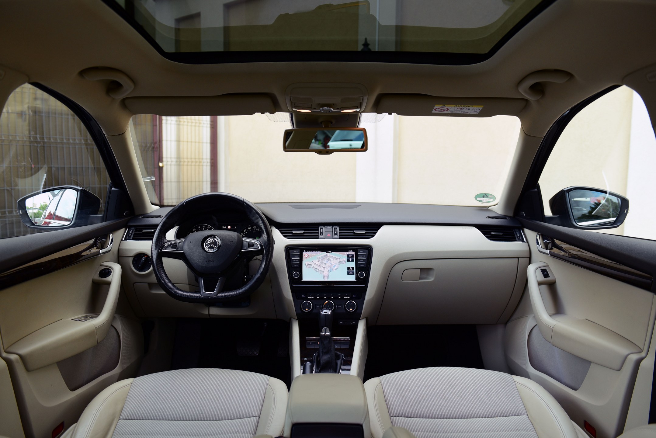 2.0TDI 150CP XENON LED PIELE BEJ TRAPA PANORAMICA KANTON CAMERA