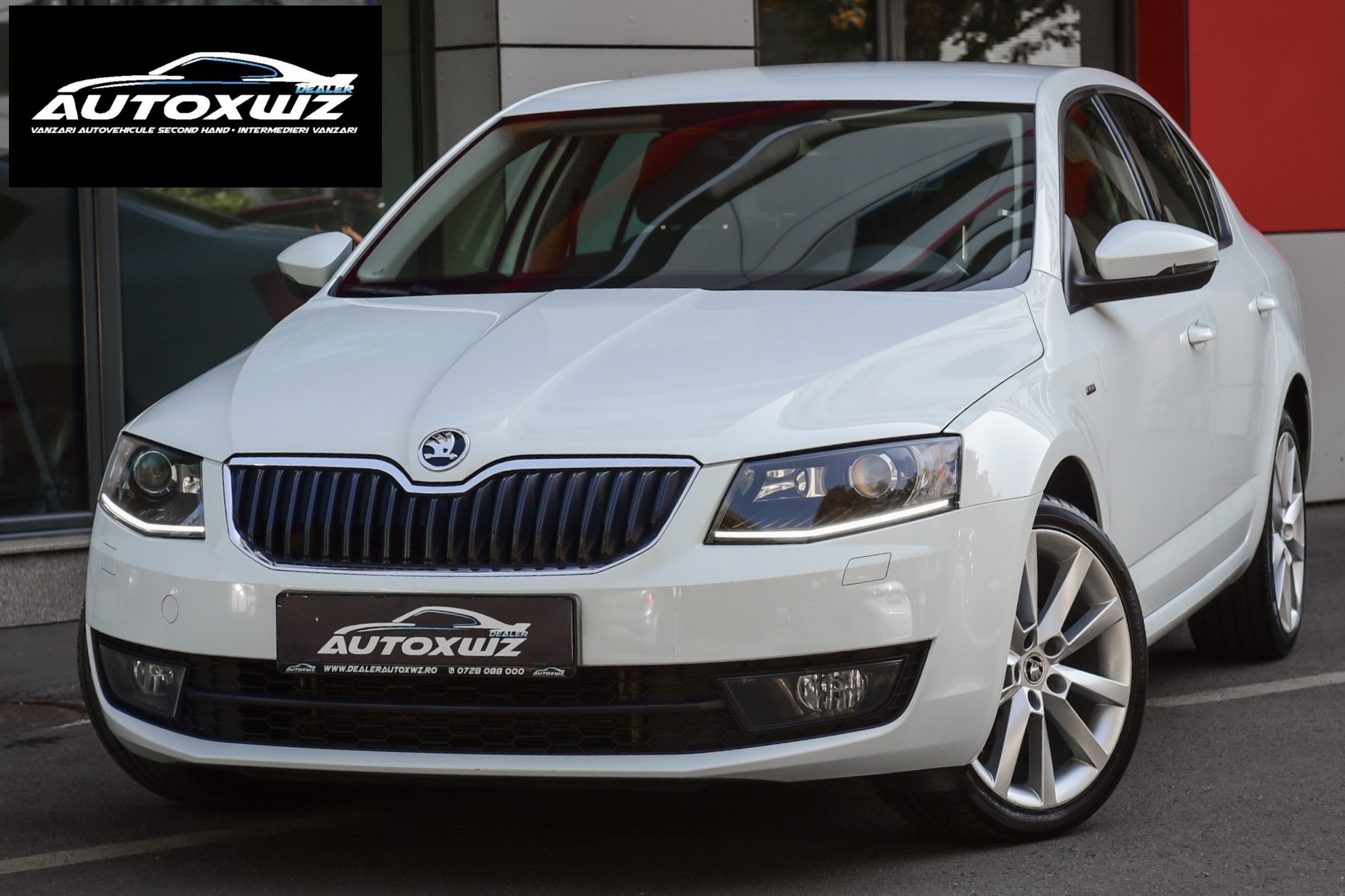 BI XENON NAVIGATIE PARK ASSIST JANTE ALIAJ 18/MODEL JOY TVA DEDUCTIBIL