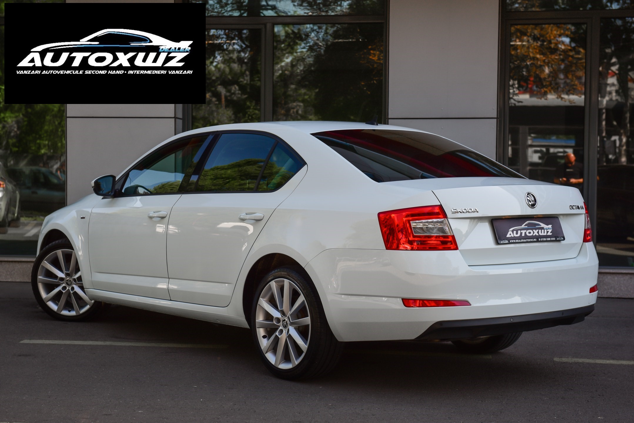 BI XENON NAVIGATIE PARK ASSIST JANTE ALIAJ 18/MODEL JOY TVA DEDUCTIBIL