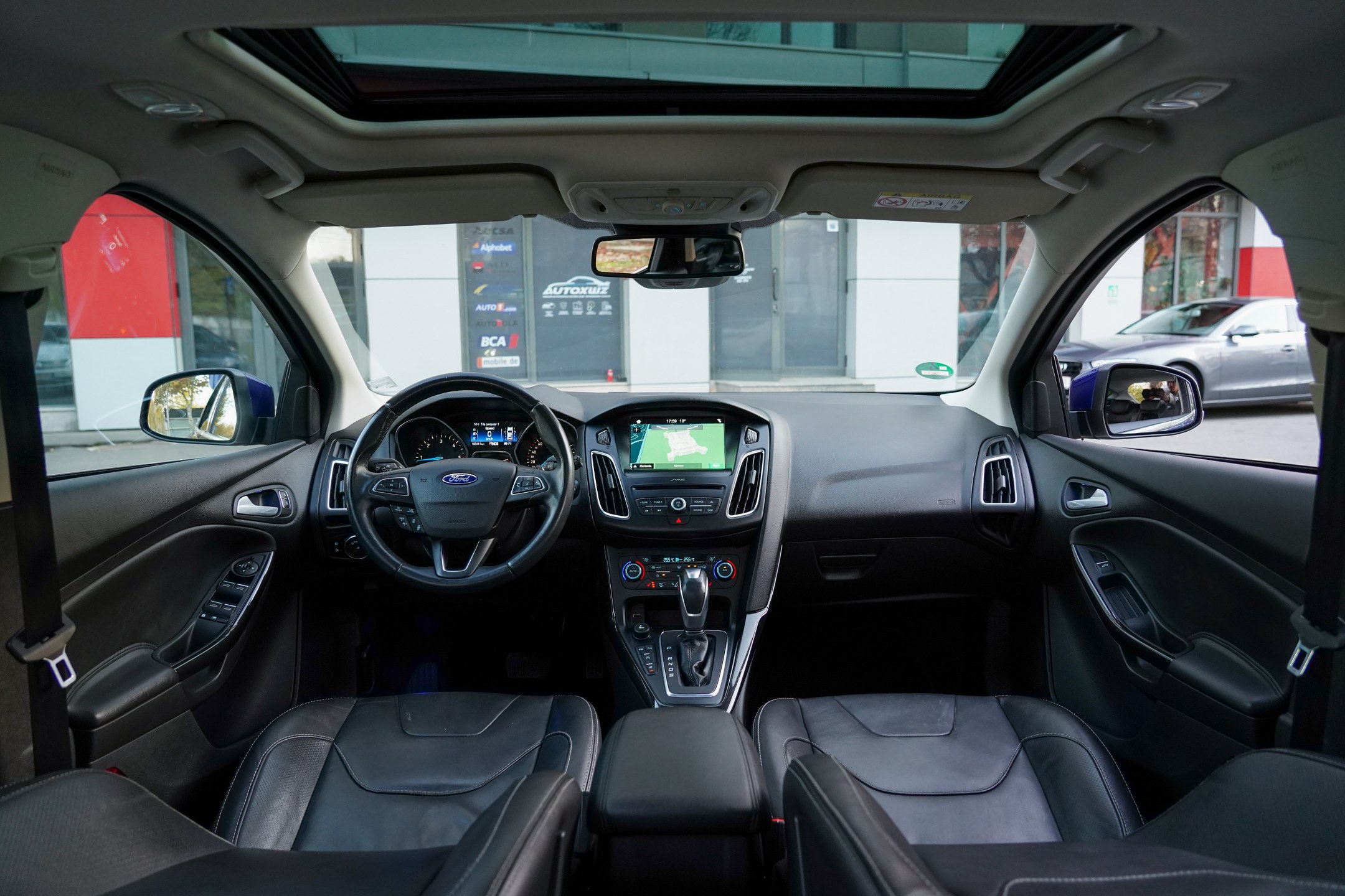 TITANIUM TRAPA XENON LED PIELE NAVIGATIE MARE KEYLESS DISTRONIC LANE ASSIST SIDE ASSIST