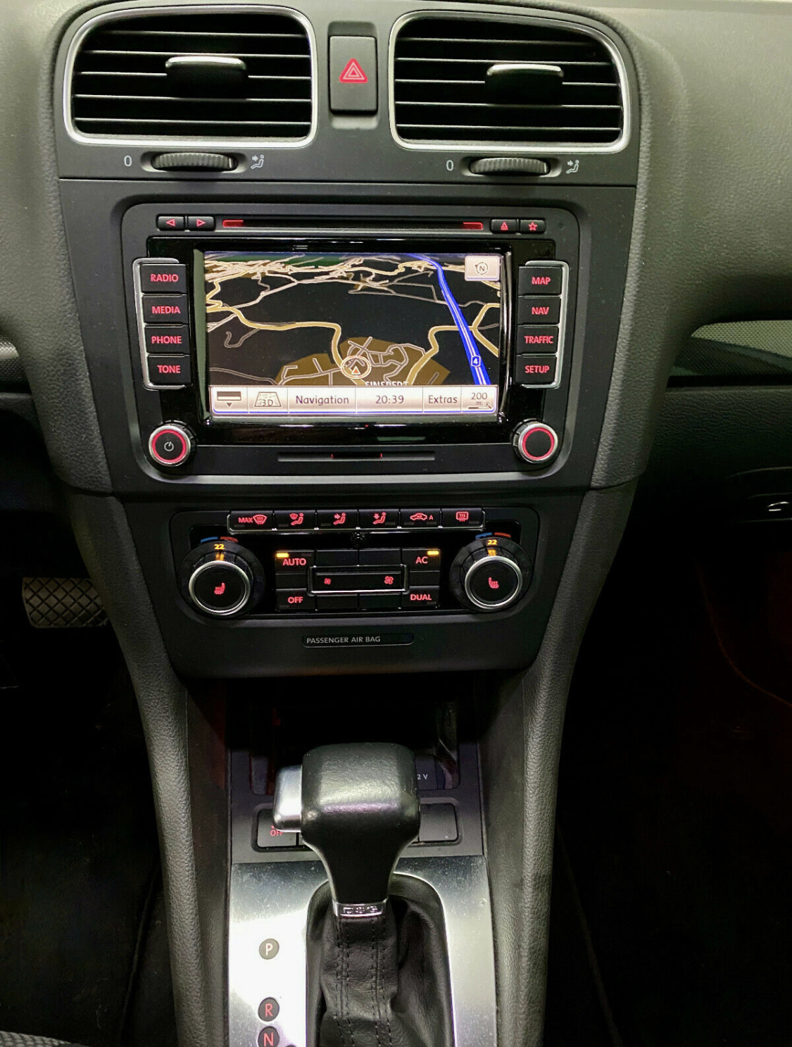 1.4 160CP BiXENON PIELE ALCANTARA TRAPA JANTE ALIAJ 17  LED SPATE