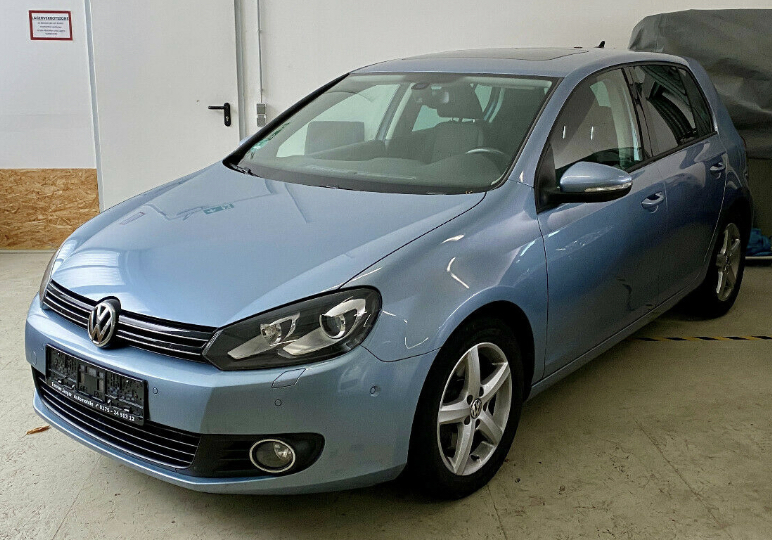 1.4 160CP BiXENON PIELE ALCANTARA TRAPA JANTE ALIAJ 17  LED SPATE