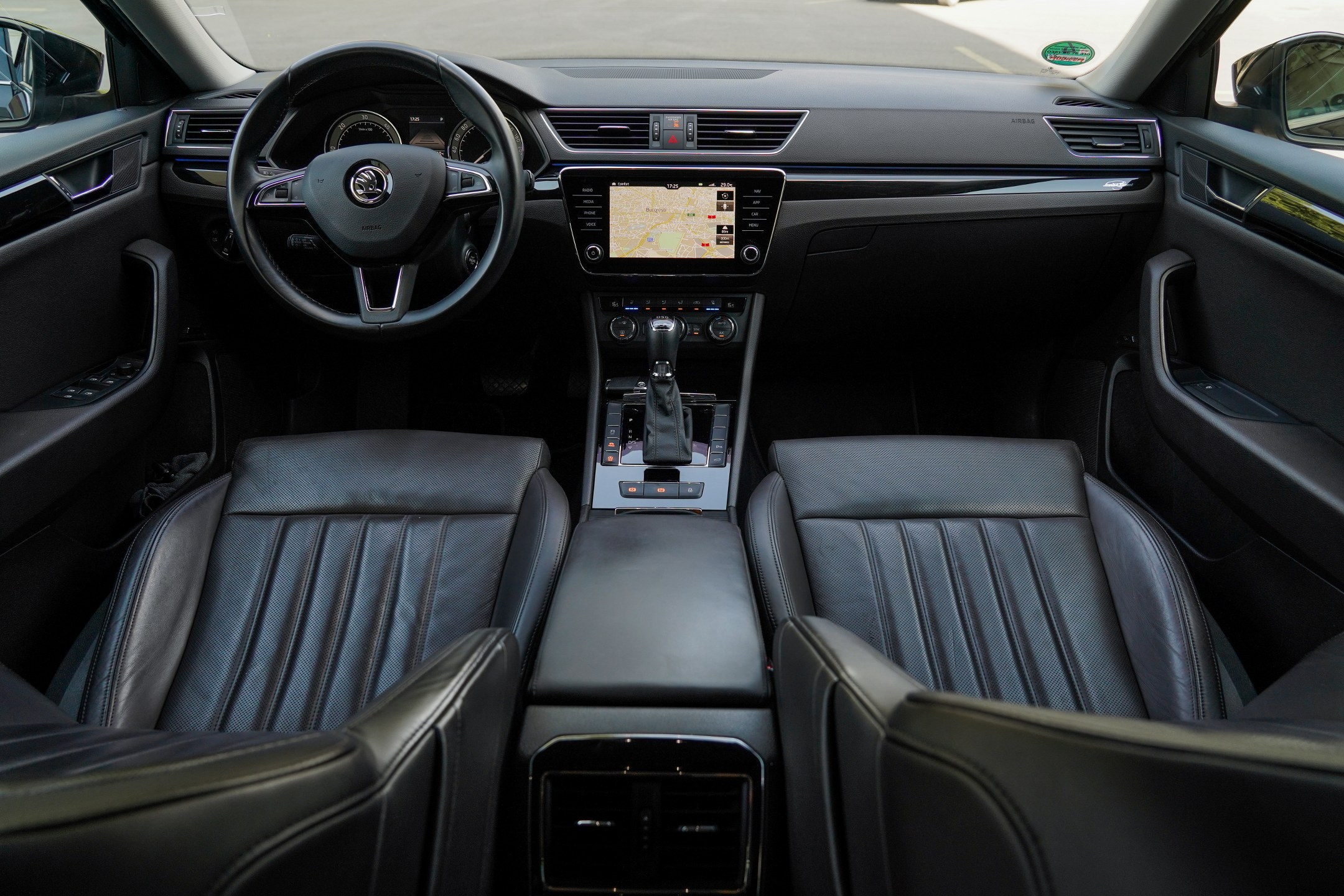 LAURIN & KLEMENT WEBASTO XENON LED PANO KEYLESS PIELE VENTILATIE