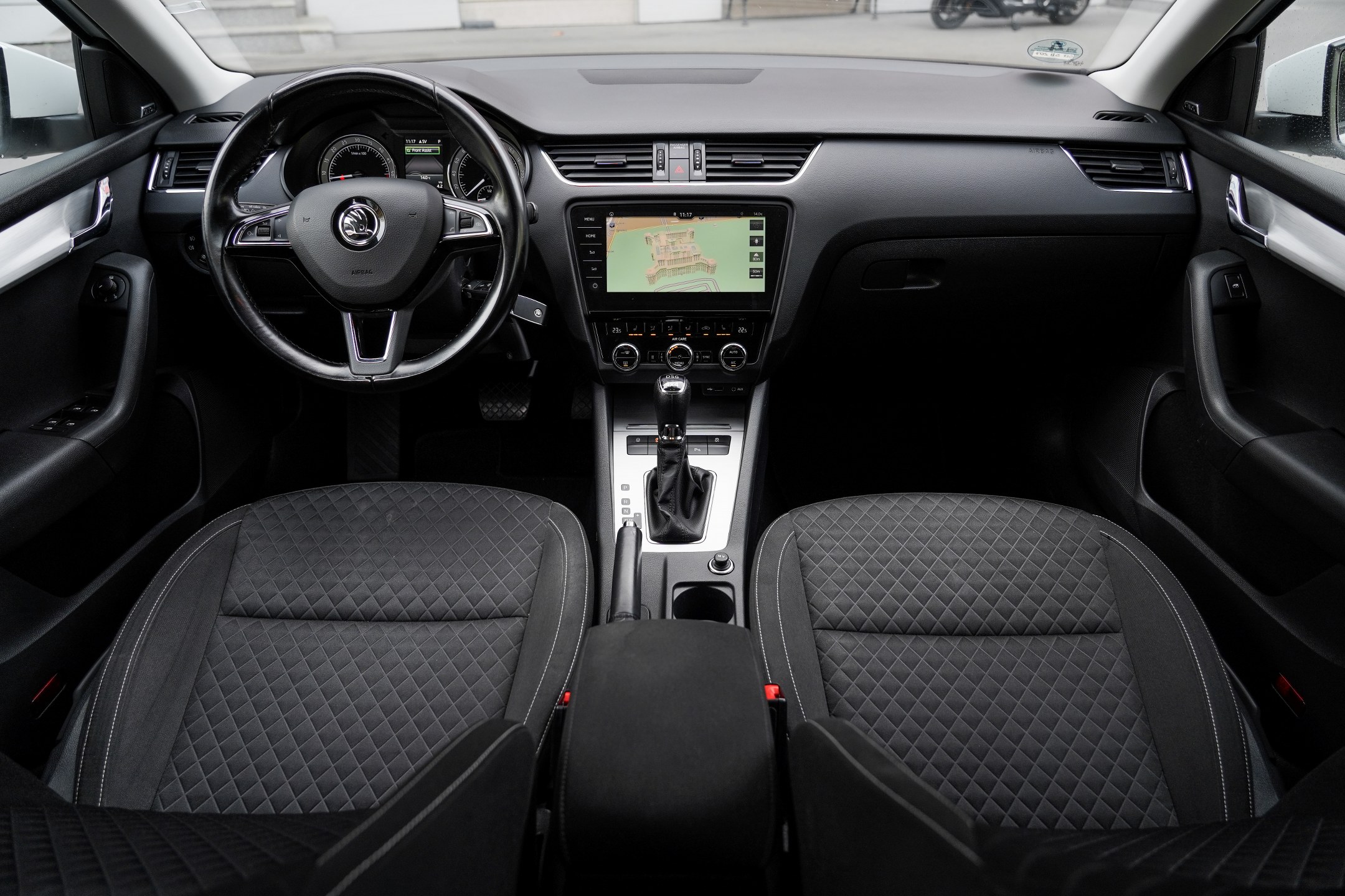 2.0TDI 2018 DSG 4×4 FARURI LED WEBASTO SUNET KANTON CAMERA MARSALIER