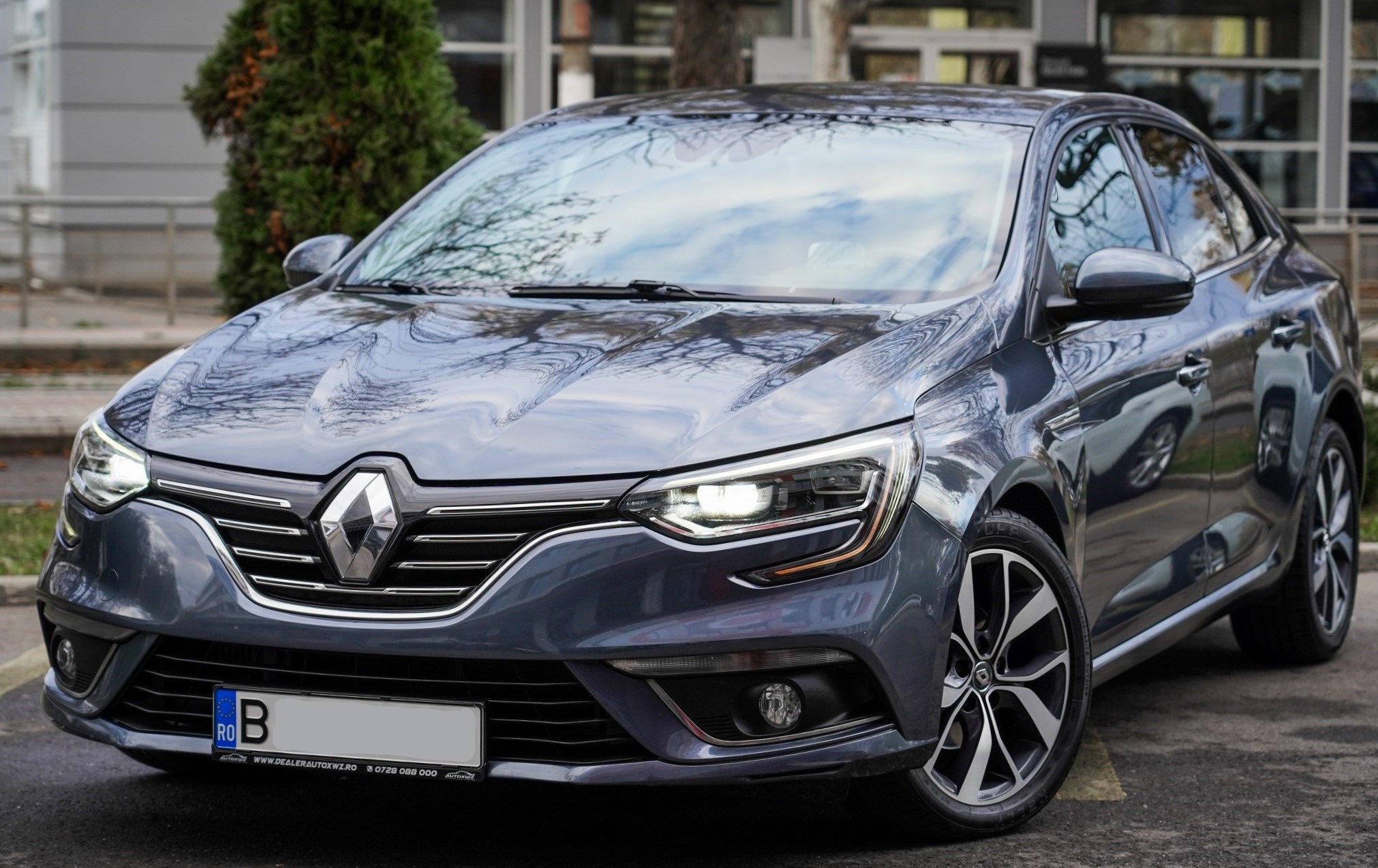 FARURI LED PIELE KEYLESS NAVI MARE ANDROID APPLE CARPLAY
