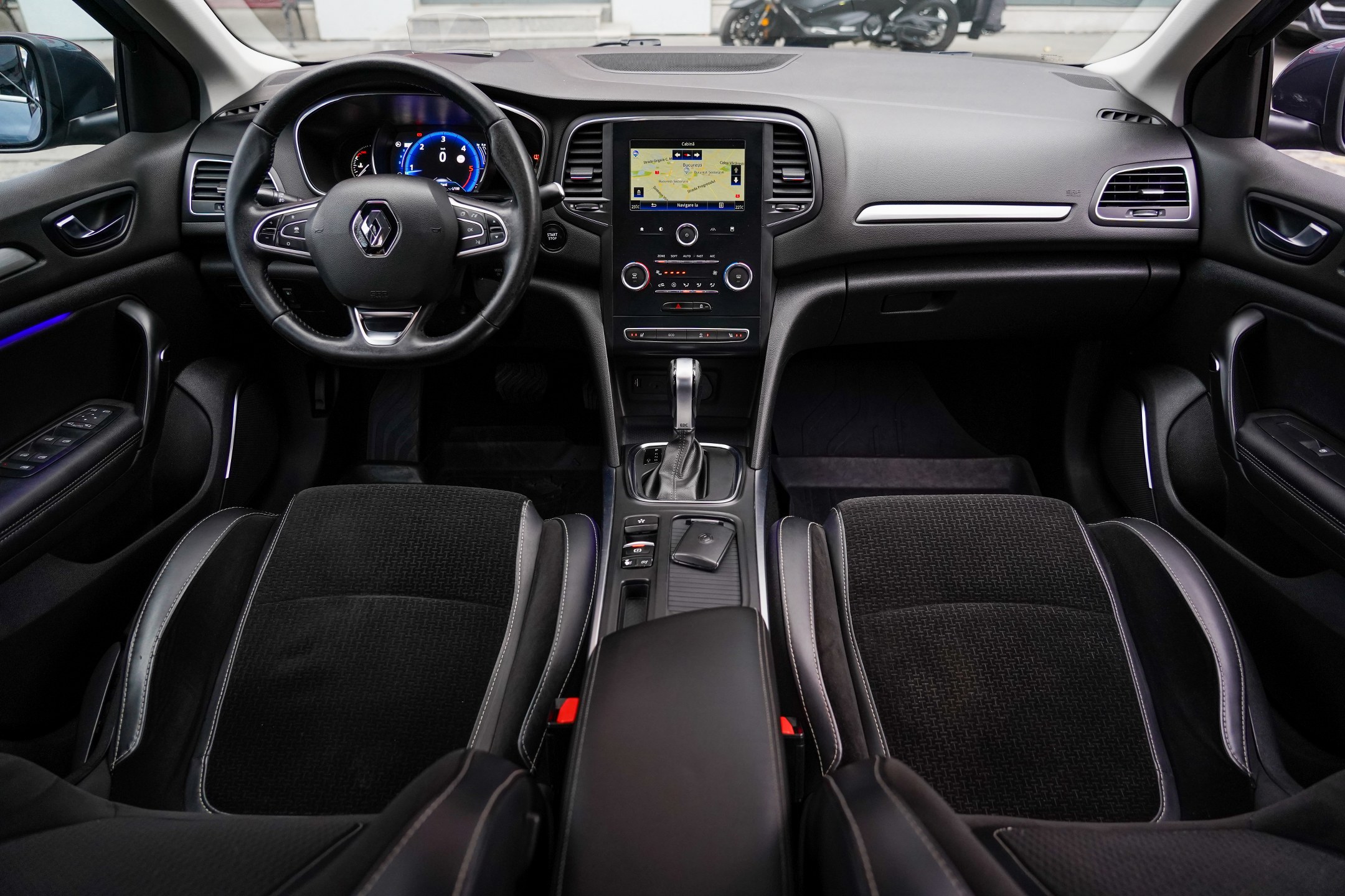 FARURI LED PIELE KEYLESS NAVI MARE ANDROID APPLE CARPLAY