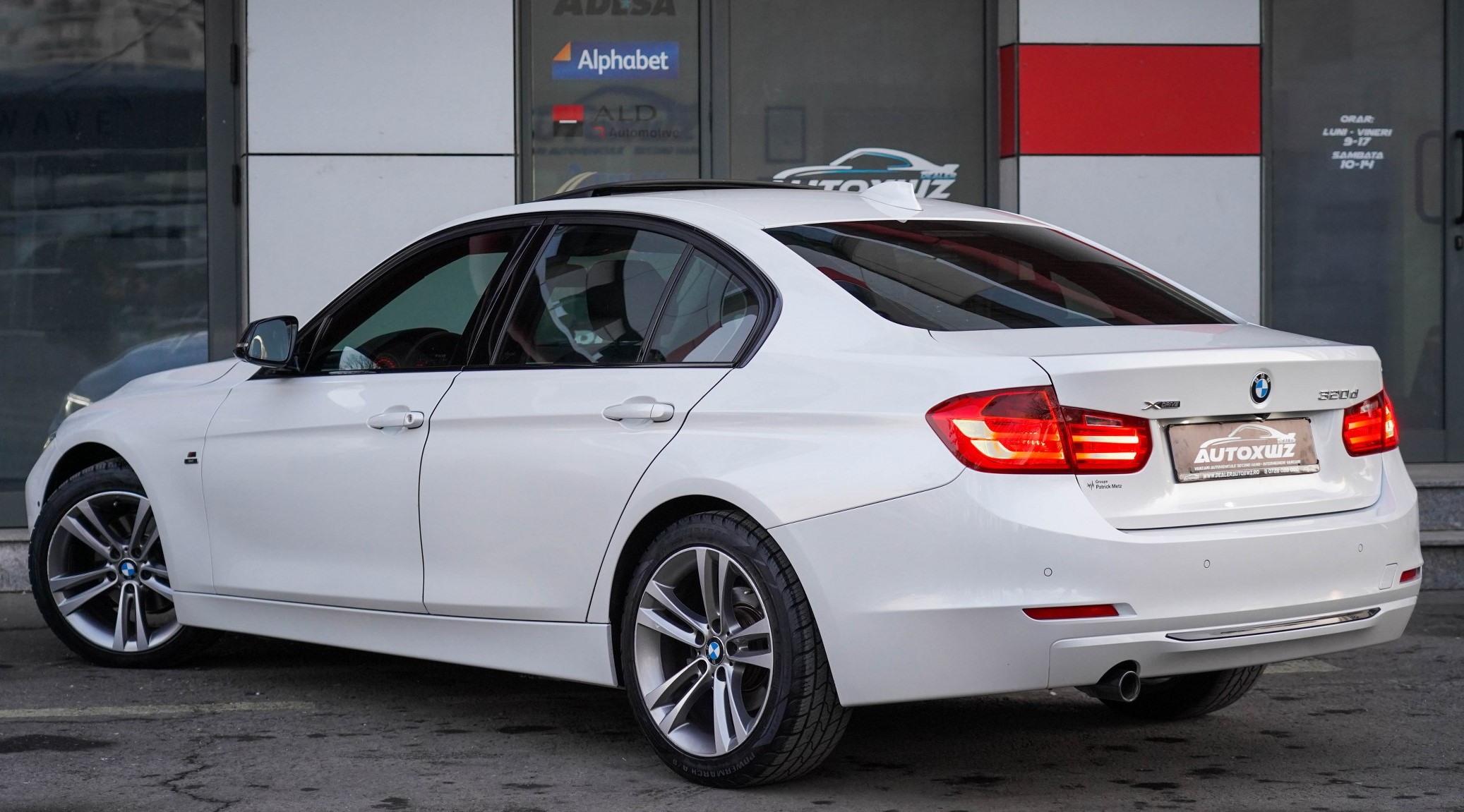 320 184CP XDRIVE XENON LED HEAD UP TRAPA SPORTLINE