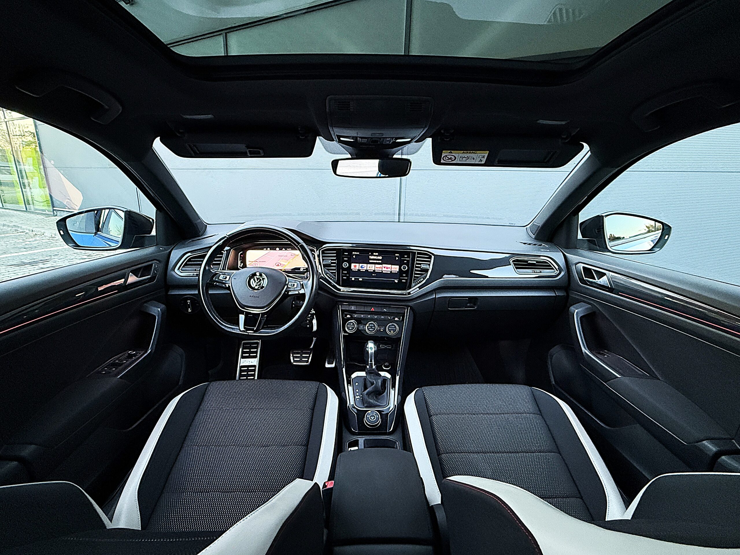 Garantie12Luni 4×4 FaruriLed TrapaPanoramic Alcantara CeasuriPlasma