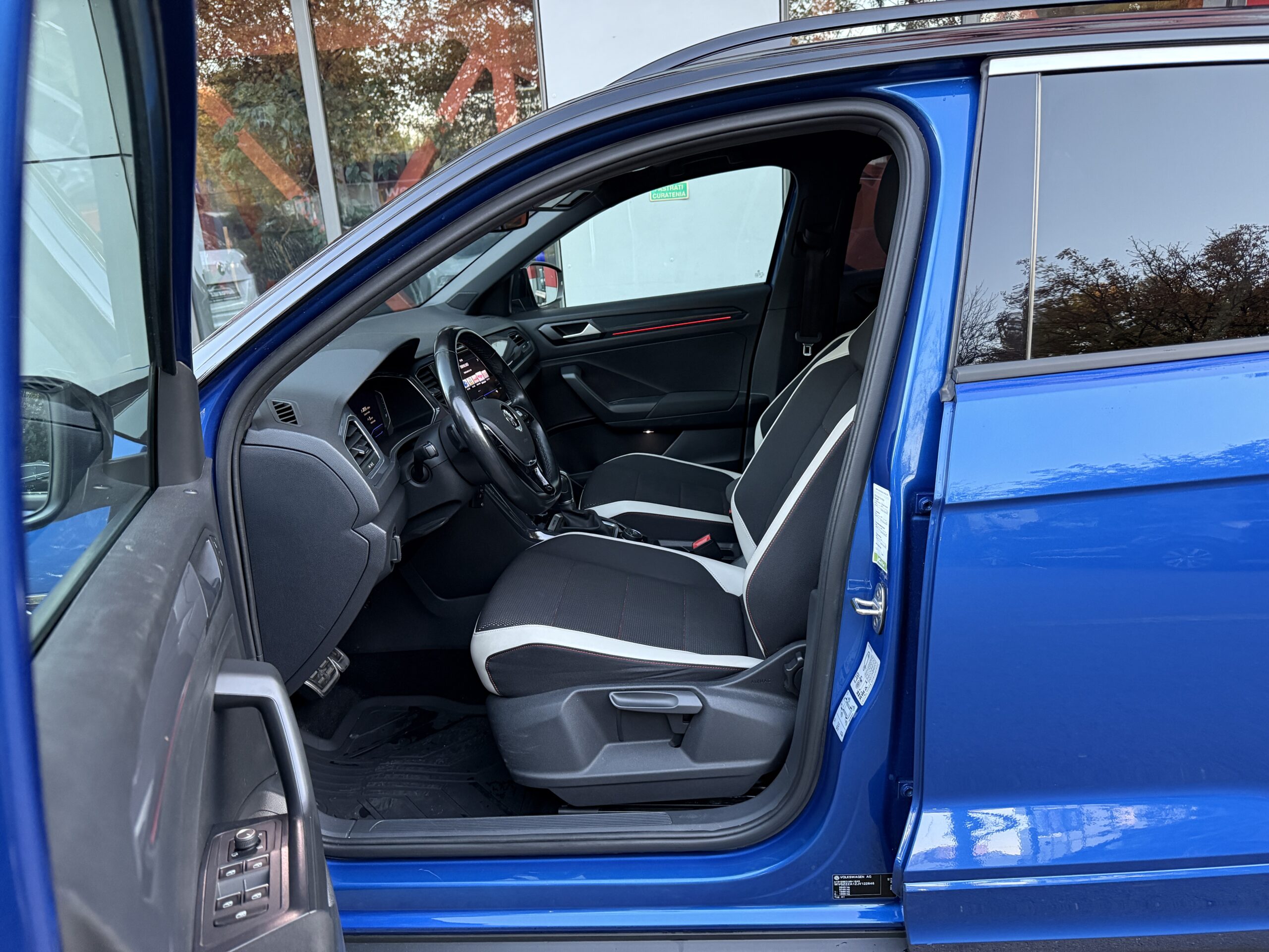 Garantie12Luni 4×4 FaruriLed TrapaPanoramic Alcantara CeasuriPlasma